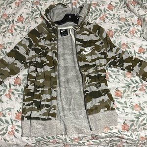 NIKE green camouflage zip up